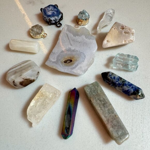 Natural Stone and Crystal Pendant Lot - Picture 1 of 12